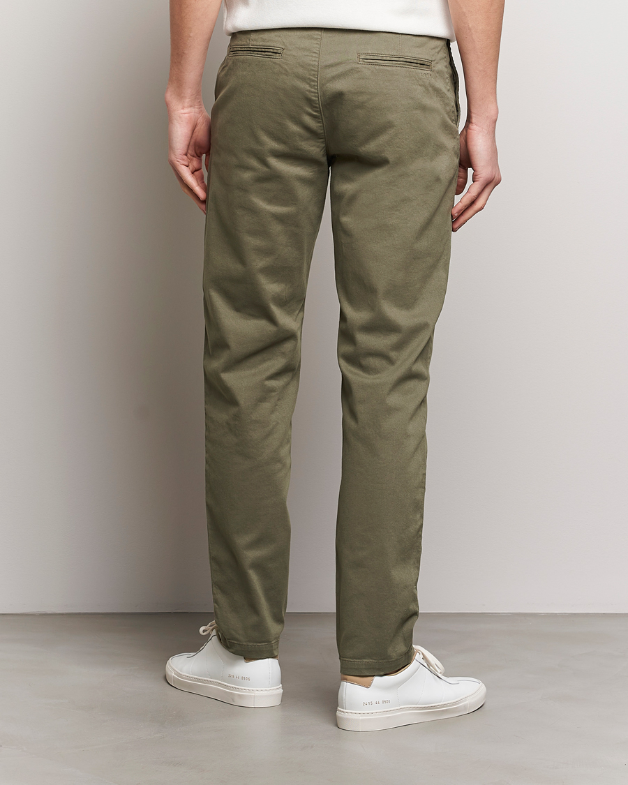 Men | Trousers | Tiger of Sweden | Caidon Cotton Chinos Dusty Green