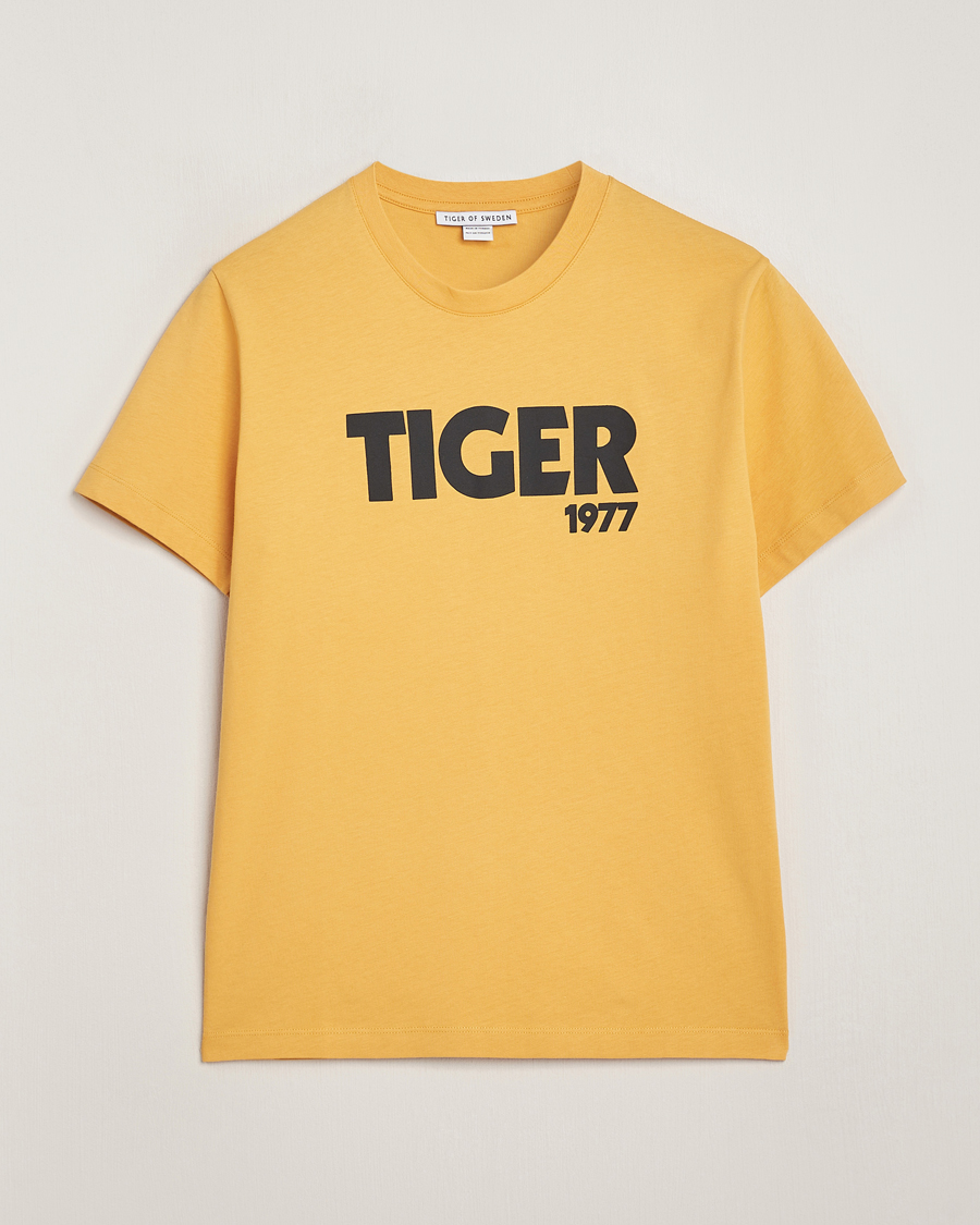 Men | T-Shirts | Tiger of Sweden | Dillan Crew Neck T-Shirt Yellow