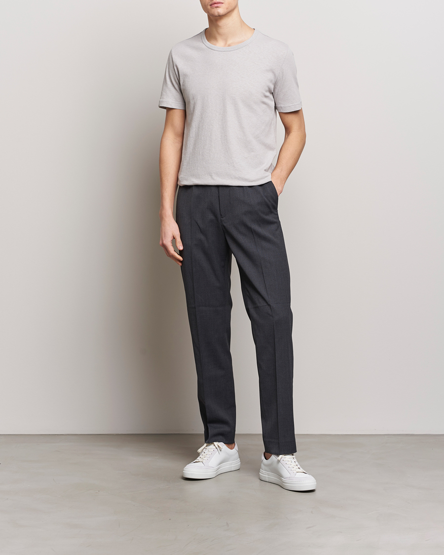 Men | T-Shirts | Tiger of Sweden | Olaf Cotton/Linen Crew Neck T-Shirt Granite