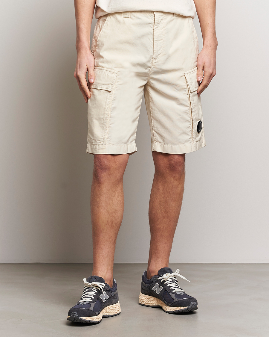 Men | Shorts | C.P. Company | Ottoman Garment Dyed Cotton Cargo Shorts Off White