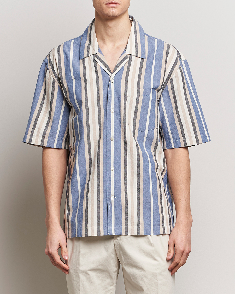 Men | Short Sleeve Shirts | GANT | Relaxed Fit Wide Stripe Short Sleeve Shirt Rich Blue