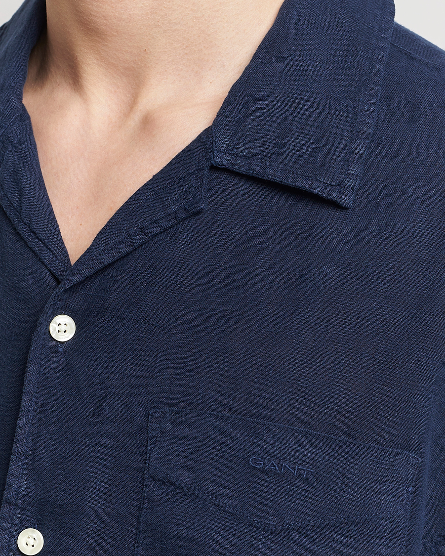 Men | Shirts | GANT | Relaxed Fit Linen Resort Short Sleeve Shirt Marine