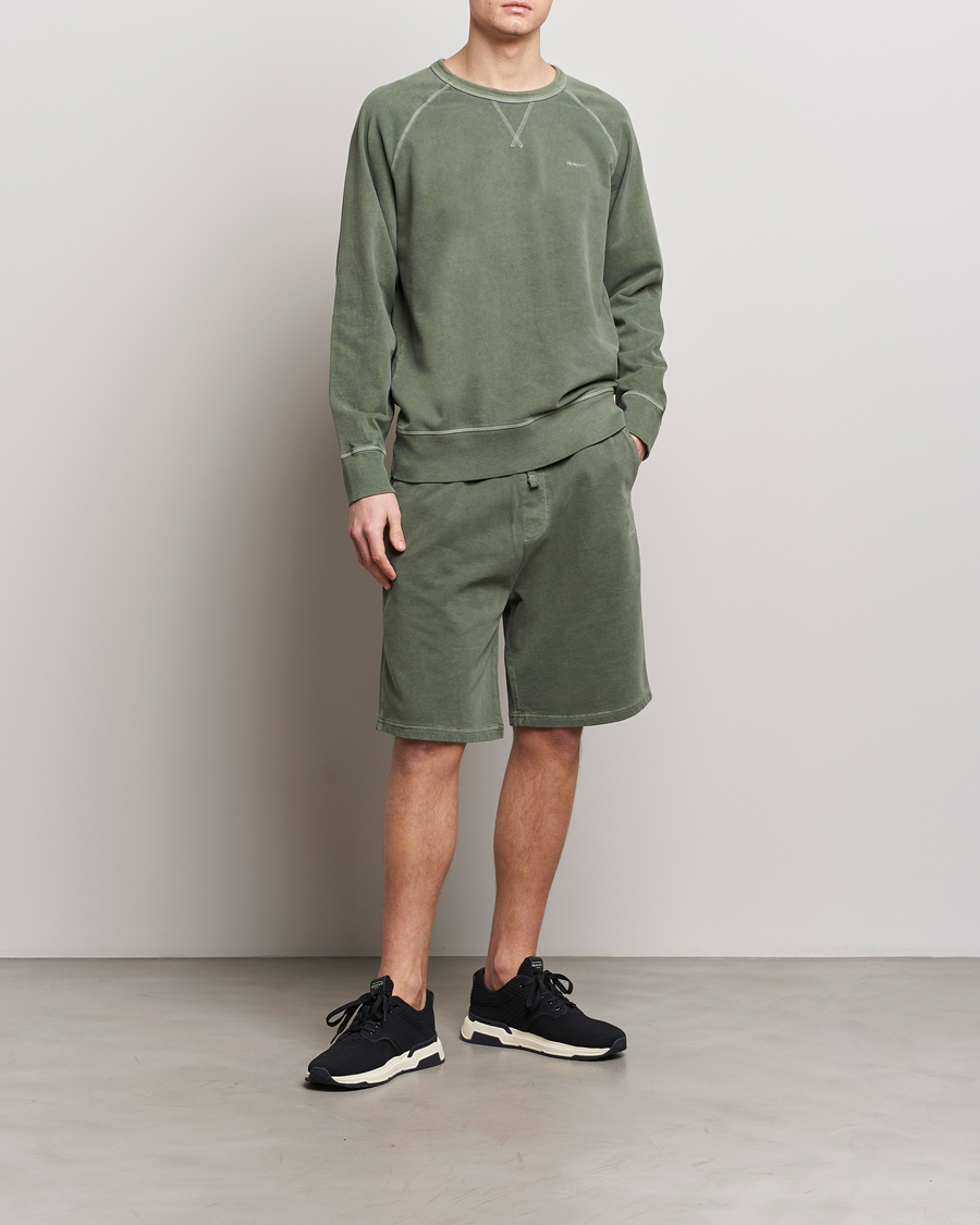 Men | Sweaters & Knitwear | GANT | Sunbleached Crew Neck Sweatshirt Pine Green