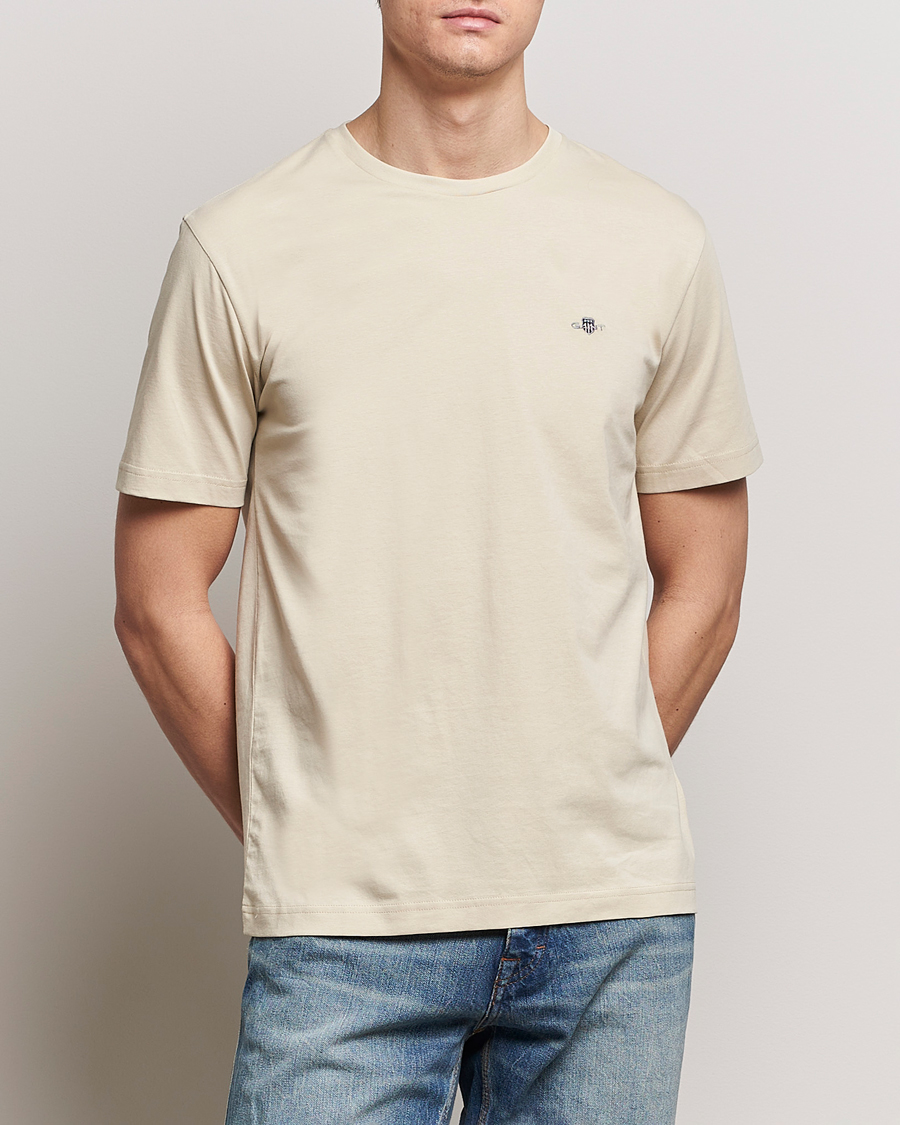 Men | Short Sleeve T-shirts | GANT | The Original T-Shirt Silky Beige
