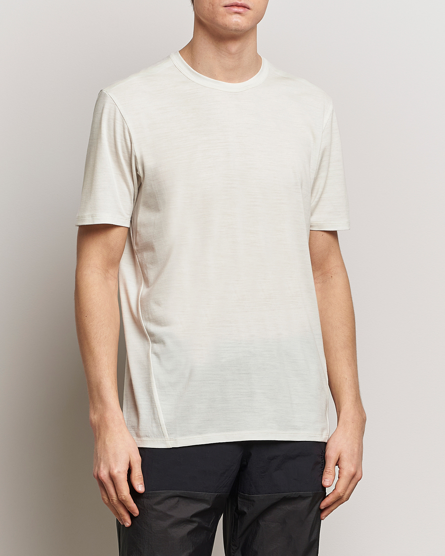 Men | Short Sleeve T-shirts | Arc'teryx Veilance | Frame Short Sleeve T-Shirt Oat Heather