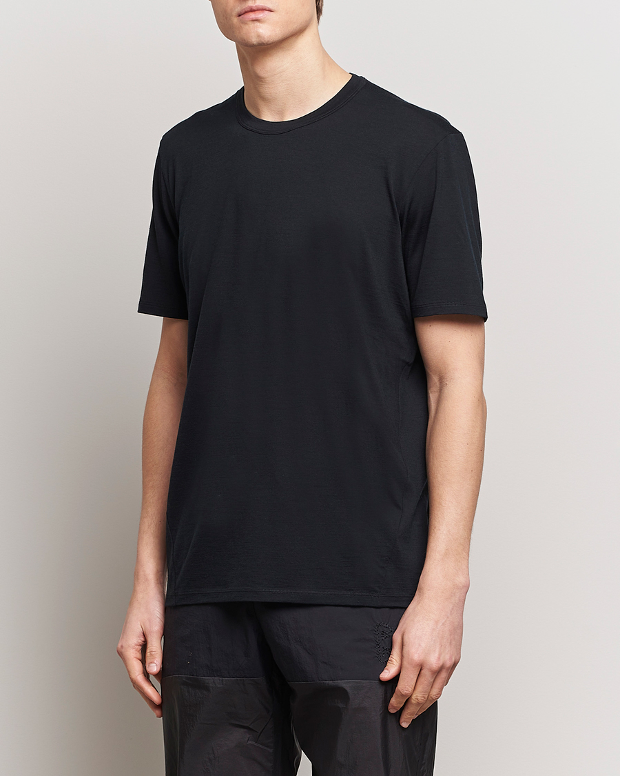 Men | Short Sleeve T-shirts | Arc'teryx Veilance | Frame Short Sleeve T-Shirt Black