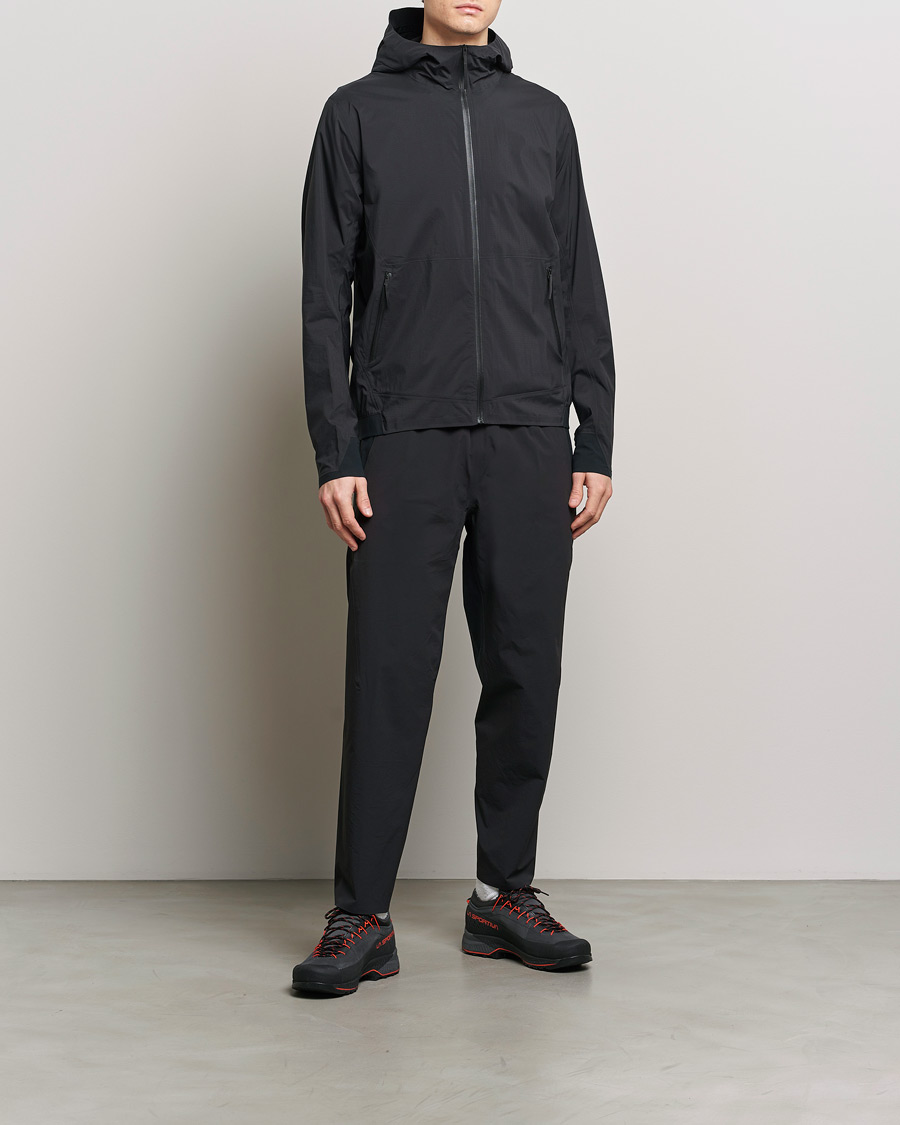 Men | Coats & Jackets | Arc'teryx Veilance | Demlo Hooded Jacket Black
