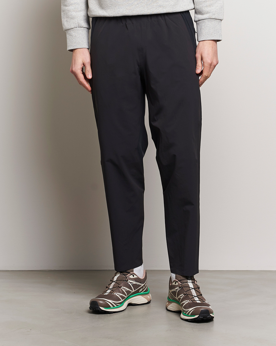 Men | Trousers | Arc'teryx Veilance | Secant Lightweight Casual Pants Black