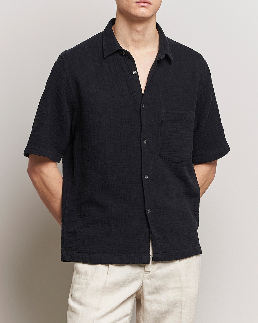 Men | Shirts | Oscar Jacobson | Short Sleeve City Crepe Cotton Shirt Black