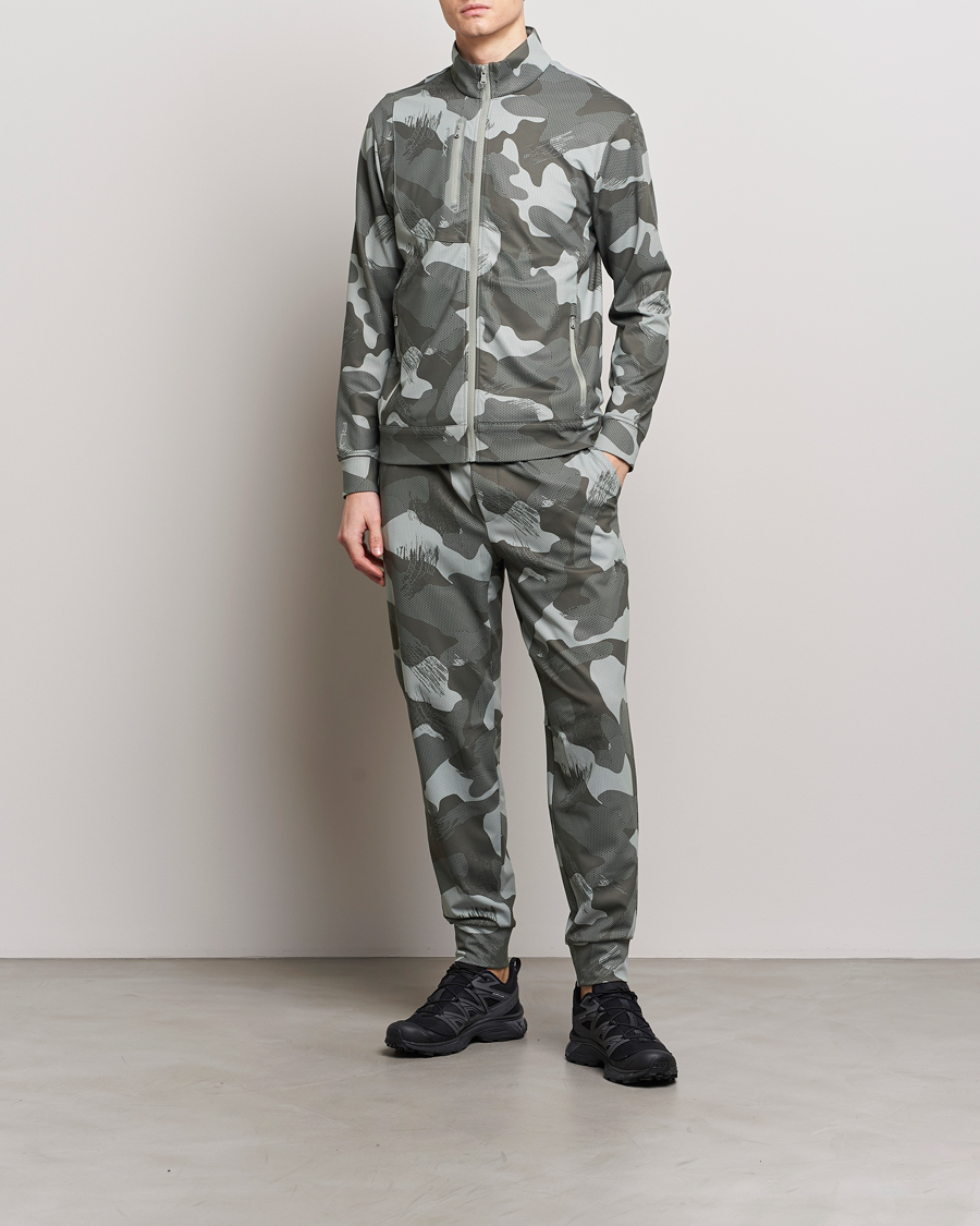 Men | Trousers | RLX Ralph Lauren | Warp Tech Jersey Camo Sweatpants Grey