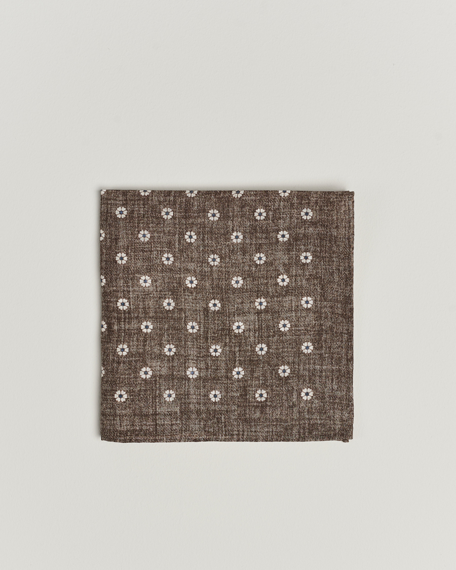 Men | Amanda Christensen Linen Printed Flower Pocket Square Beige | Amanda Christensen | Linen Printed Flower Pocket Square Beige