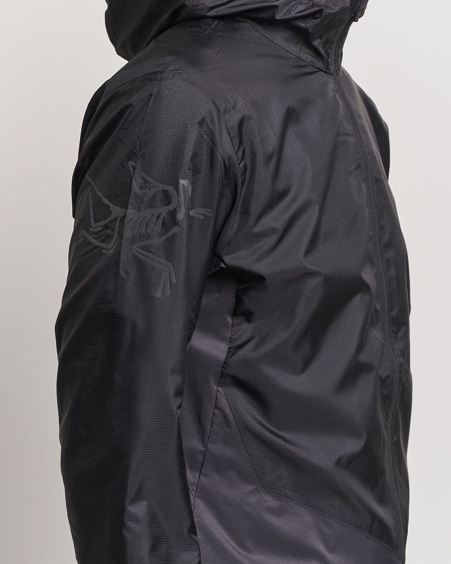Men | Coats & Jackets | Arc'teryx | Norvan Windshell Hooded Jacket Black/Graphite