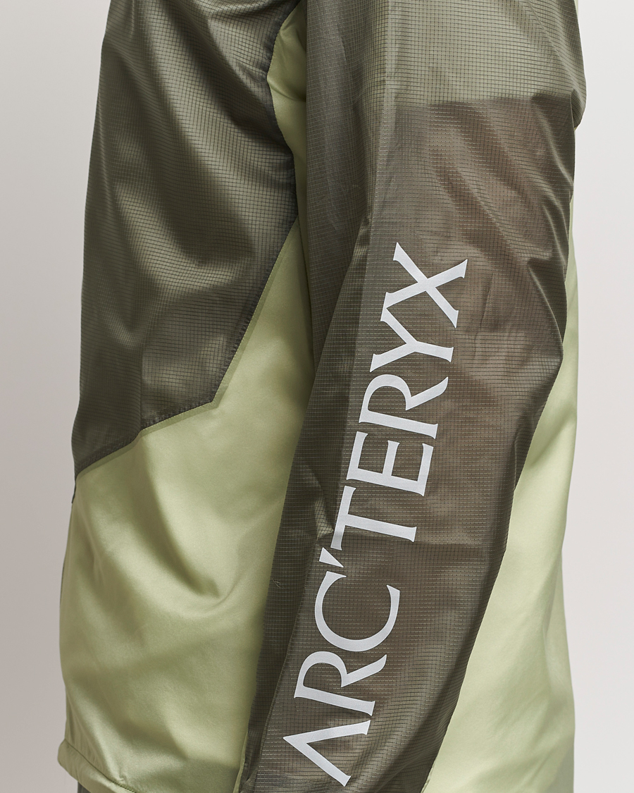 Men | Coats & Jackets | Arc'teryx | Norvan Windshell Hooded Jacket Forage/Chloris