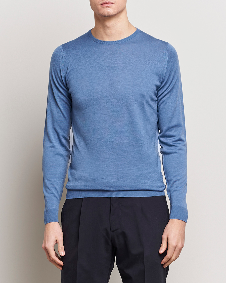 Men | Sweaters & Knitwear | John Smedley | Lundy Extra Fine Merino Crew Neck Riviera Blue