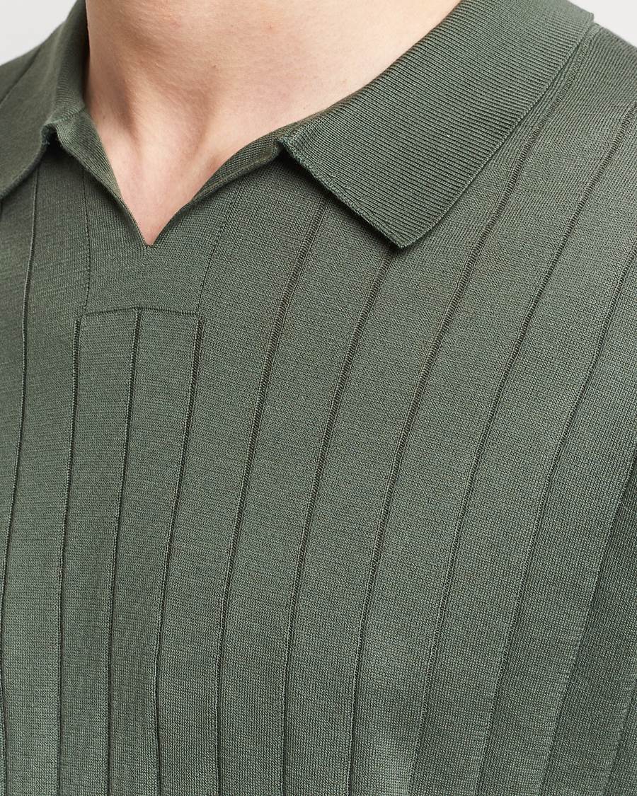 Men | Polo Shirts | John Smedley | Roper Open Collar Sea Island Polo Palm Green