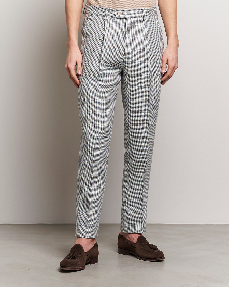 Men | Trousers | Brunello Cucinelli | Pleated Houndstooth Trousers Light Grey