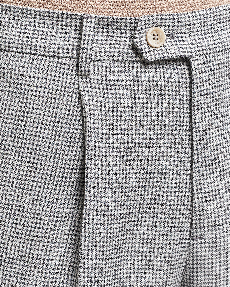 Men | Trousers | Brunello Cucinelli | Pleated Houndstooth Trousers Light Grey