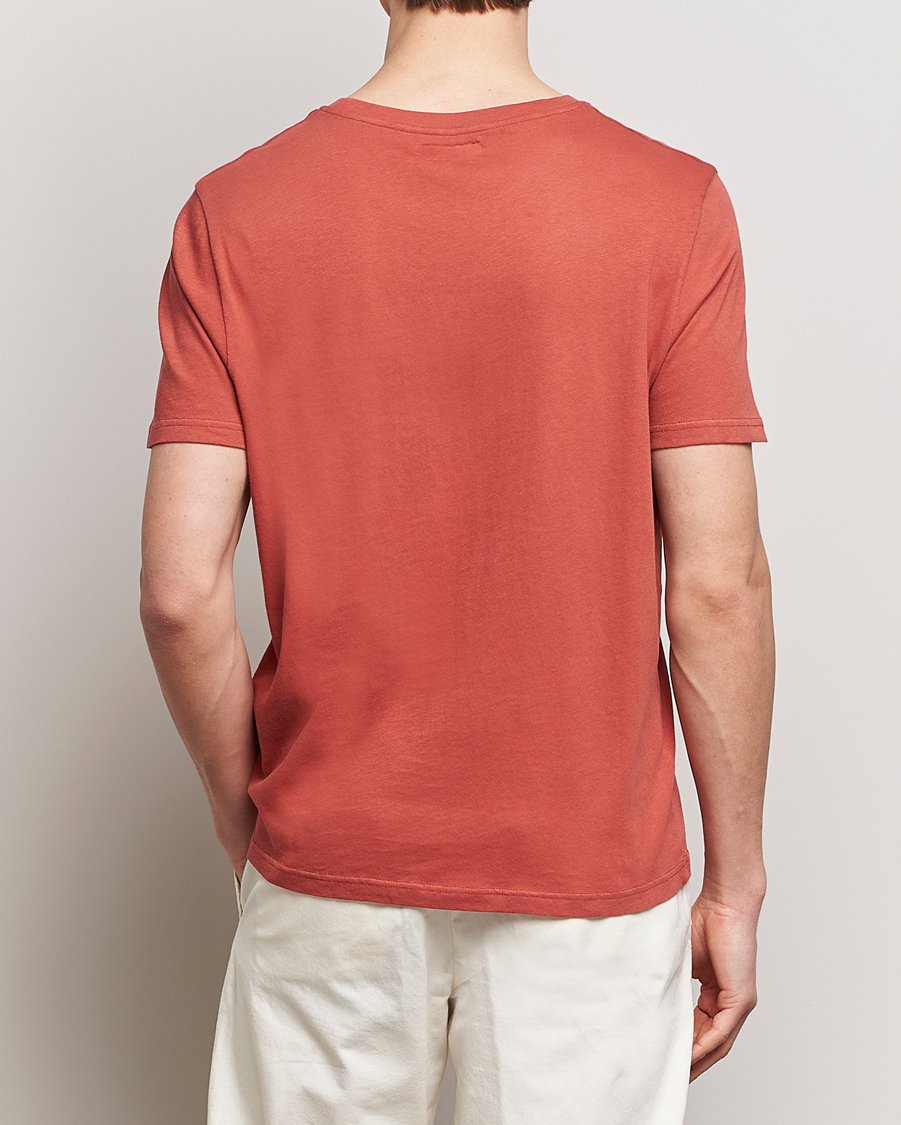 Men | T-Shirts | Merz b. Schwanen | Organic Cotton Washed Crew Neck T-Shirt Newman Red