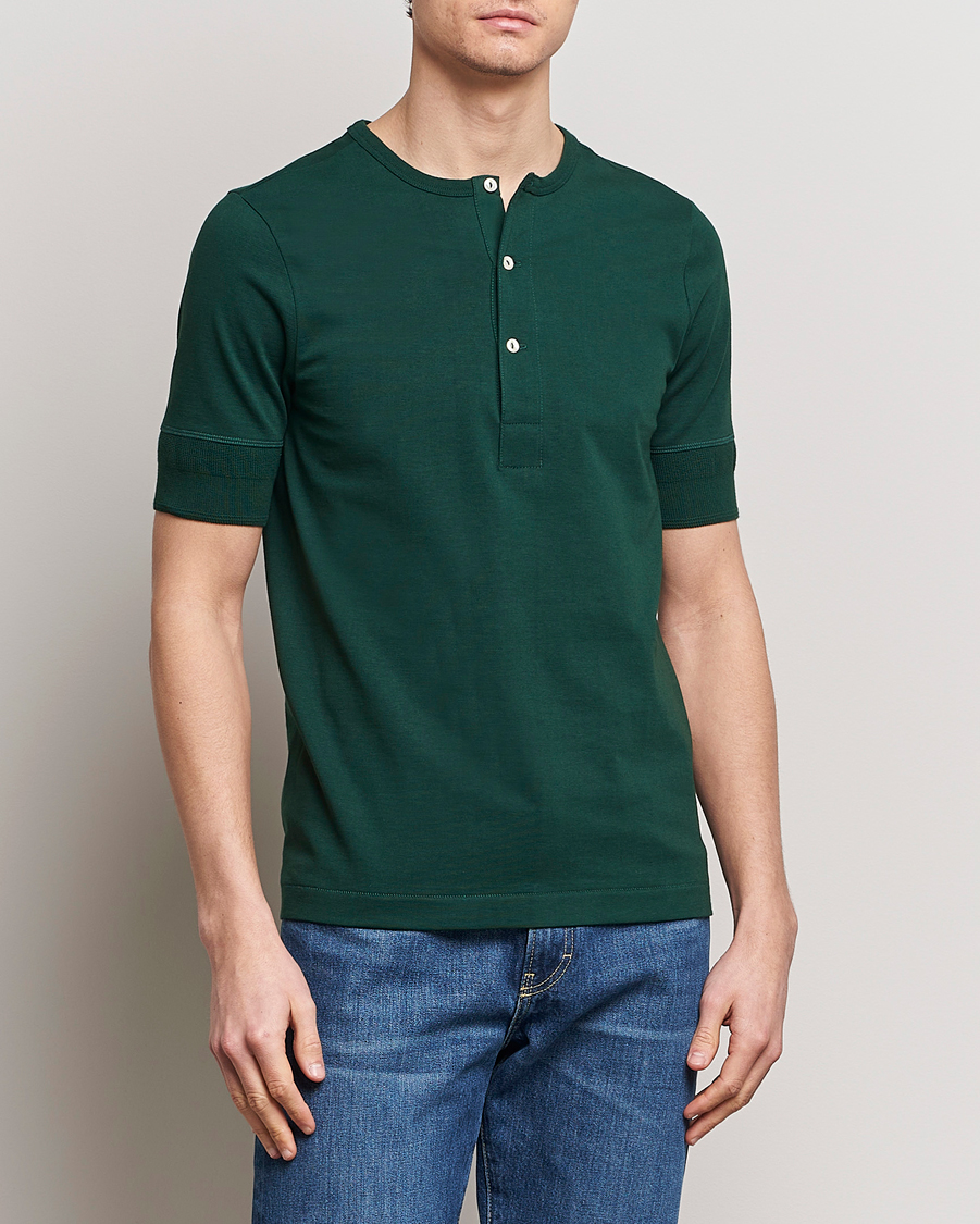 Men | Clothing | Merz b. Schwanen | Short Sleeve Organic Cotton Henley Classic Green