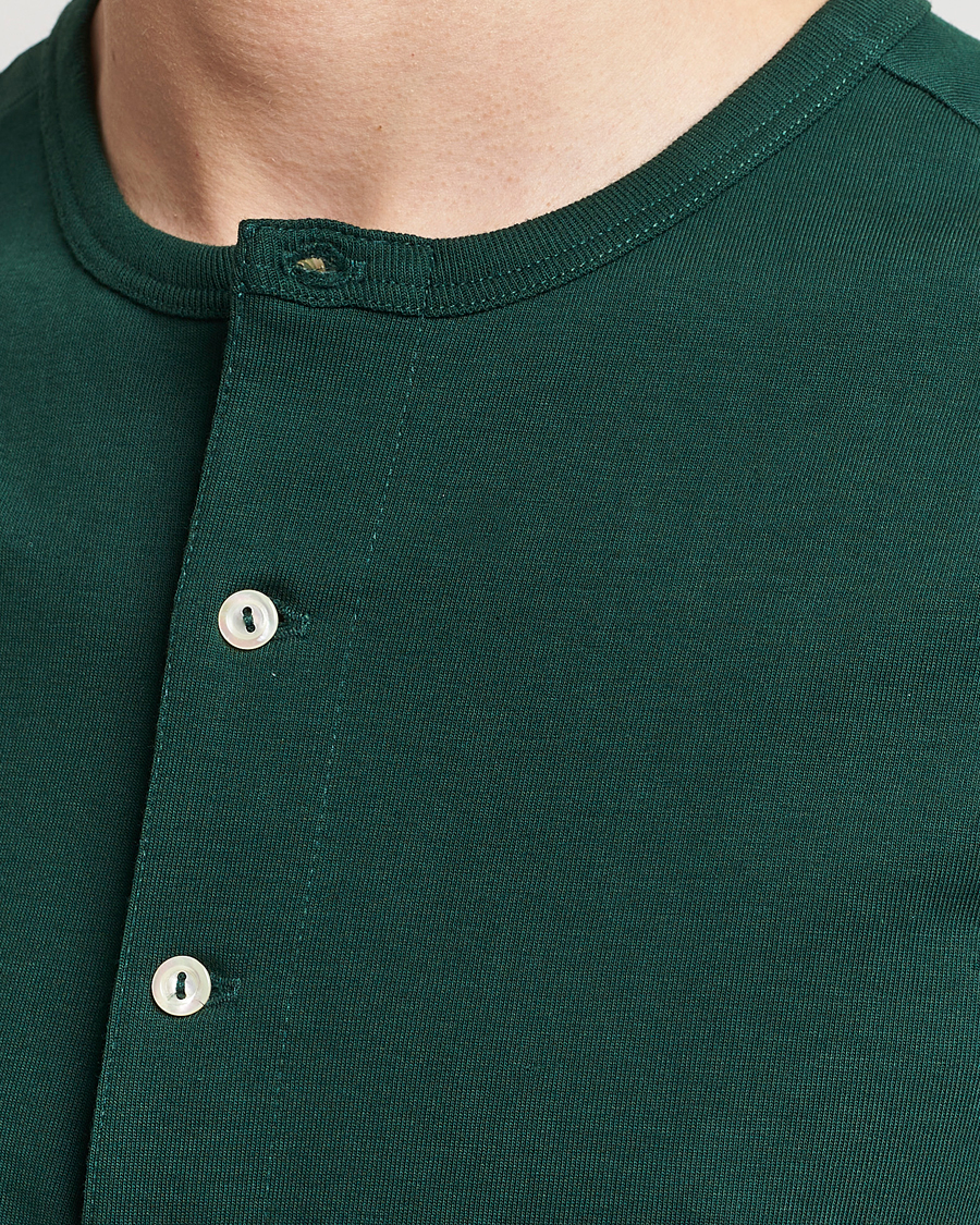 Men | T-Shirts | Merz b. Schwanen | Short Sleeve Organic Cotton Henley Classic Green