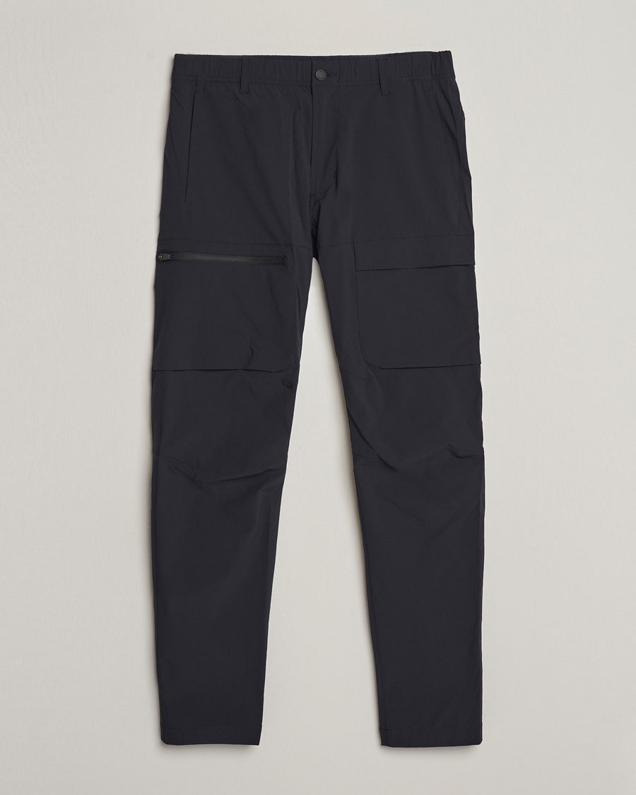 Men | Trousers | Peak Performance | Light Cargo Pants Black