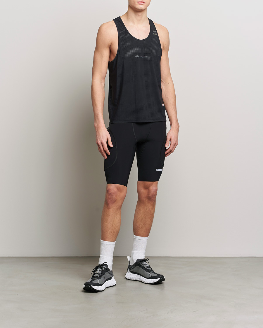 Men | T-Shirts | Satisfy | Space-O Singlet Black