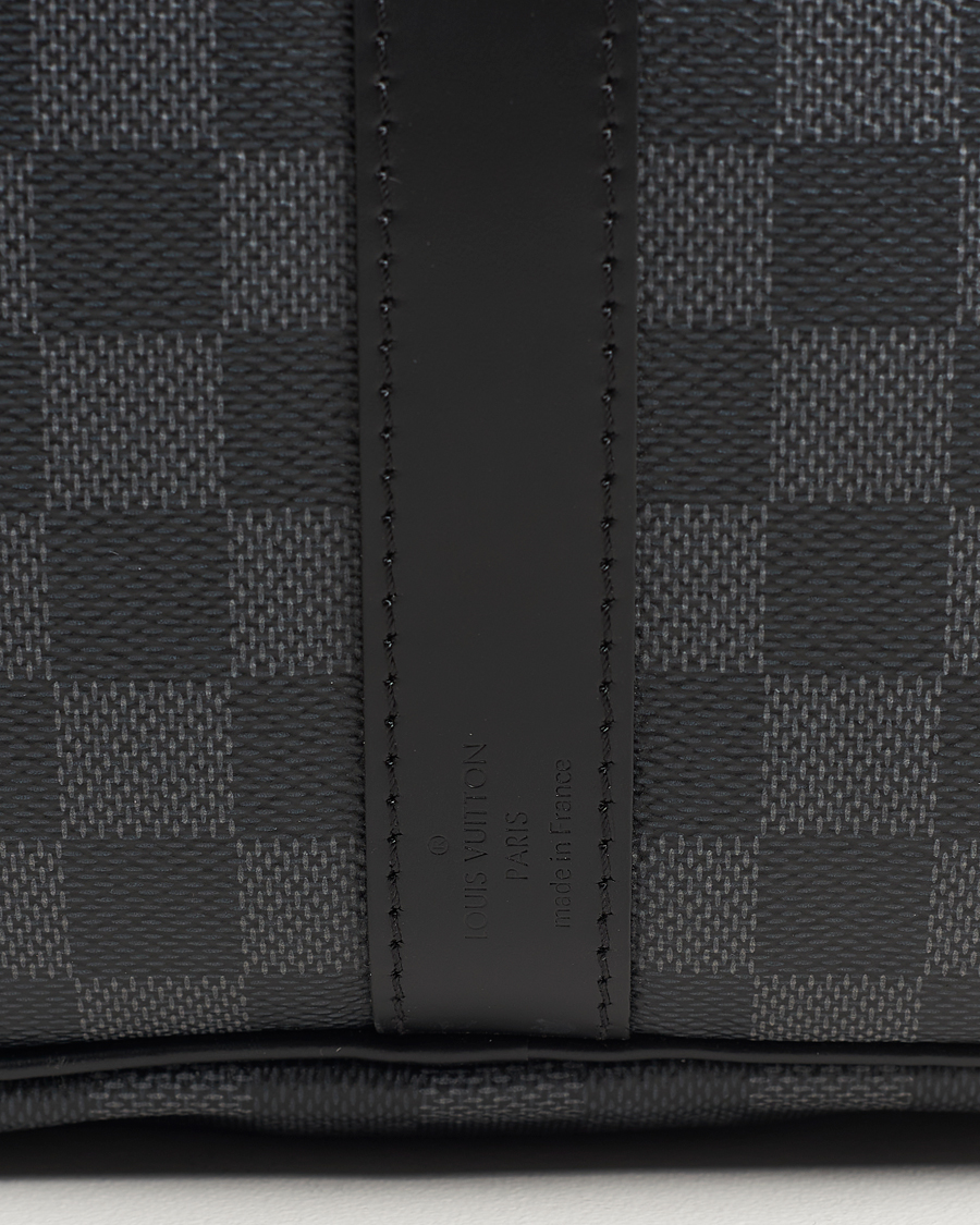 Men | Louis Vuitton Pre-Owned Keepall Bandoulière 55 Damier Graphite | Louis Vuitton Pre-Owned | Keepall Bandoulière 55 Damier Graphite
