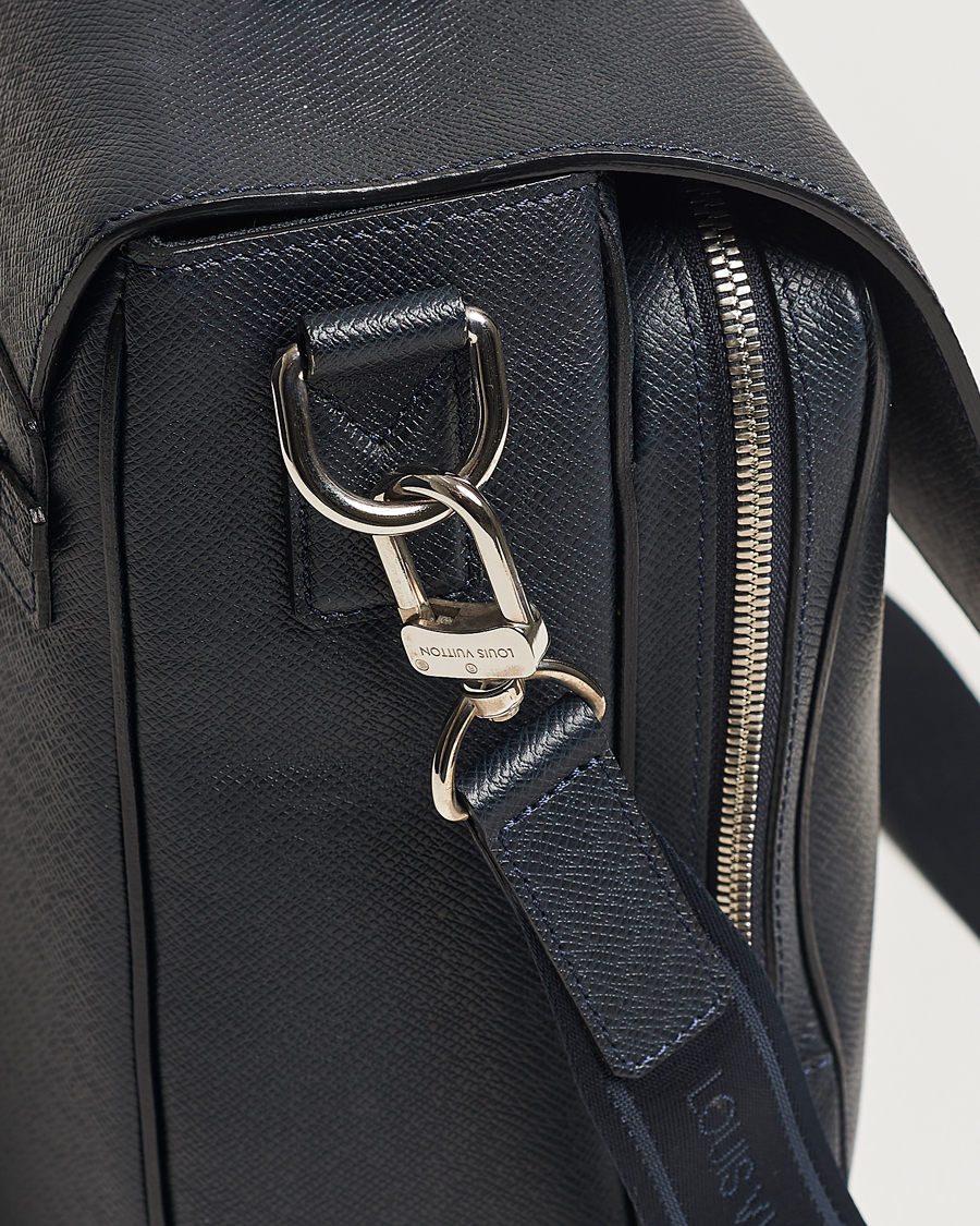 Men | Louis Vuitton Pre-Owned Vassili Briefcase Navy | Louis Vuitton Pre-Owned | Vassili Briefcase Navy