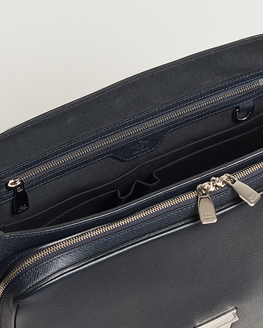 Men | Louis Vuitton Pre-Owned Vassili Briefcase Navy | Louis Vuitton Pre-Owned | Vassili Briefcase Navy