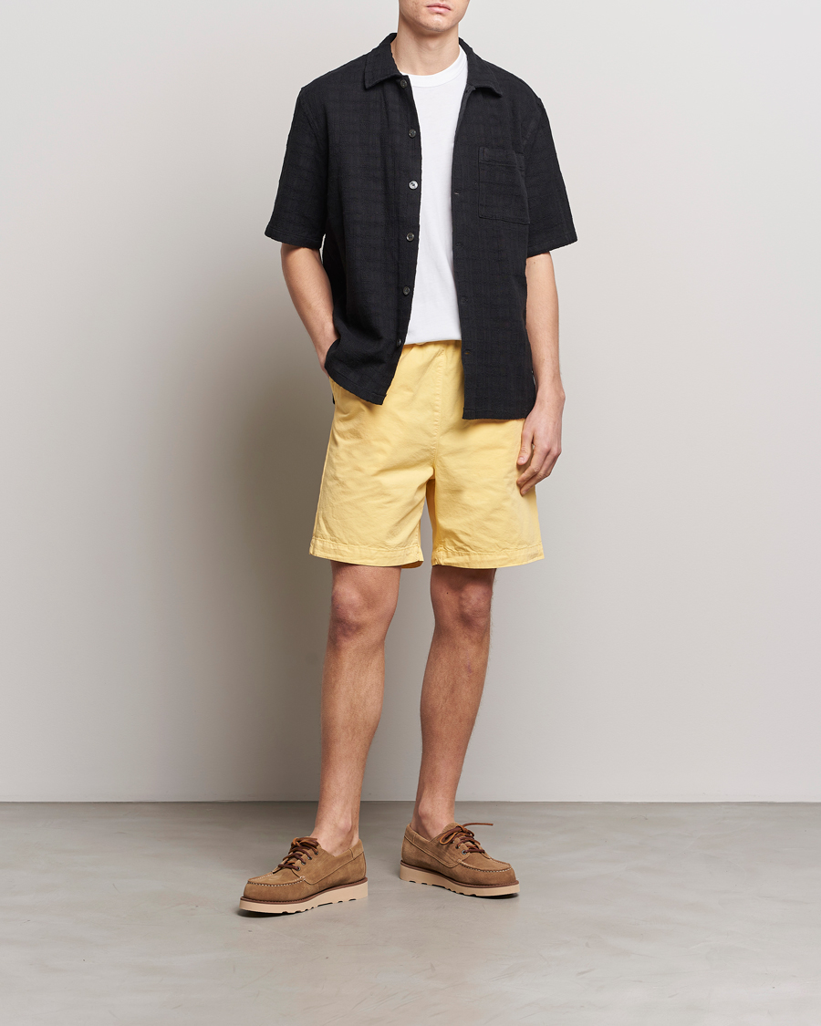Men | Shorts | Drôle de Monsieur | Drawstring Shorts Light Yellow