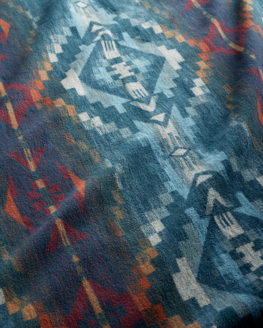 Men | Pendleton Blanket Set 2-Pack Carico/Marine Stripe | Pendleton | Blanket Set 2-Pack Carico/Marine Stripe