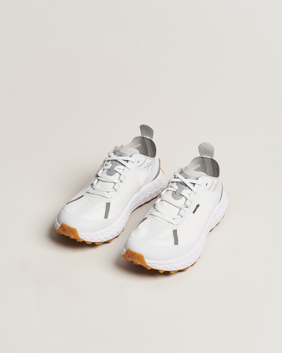 Men | Running shoes | Norda | 001 Running Sneakers White/Gum