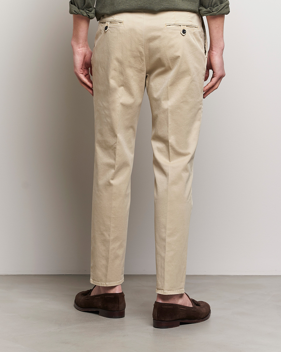 Men | Trousers | Incotex | Tapered Fit Pleated Slacks Light Beige