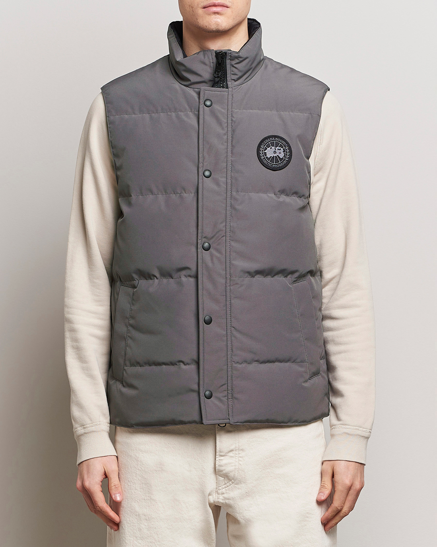 Men | Minimalistic jackets | Canada Goose Black Label | Garson Vest Coastal Grey