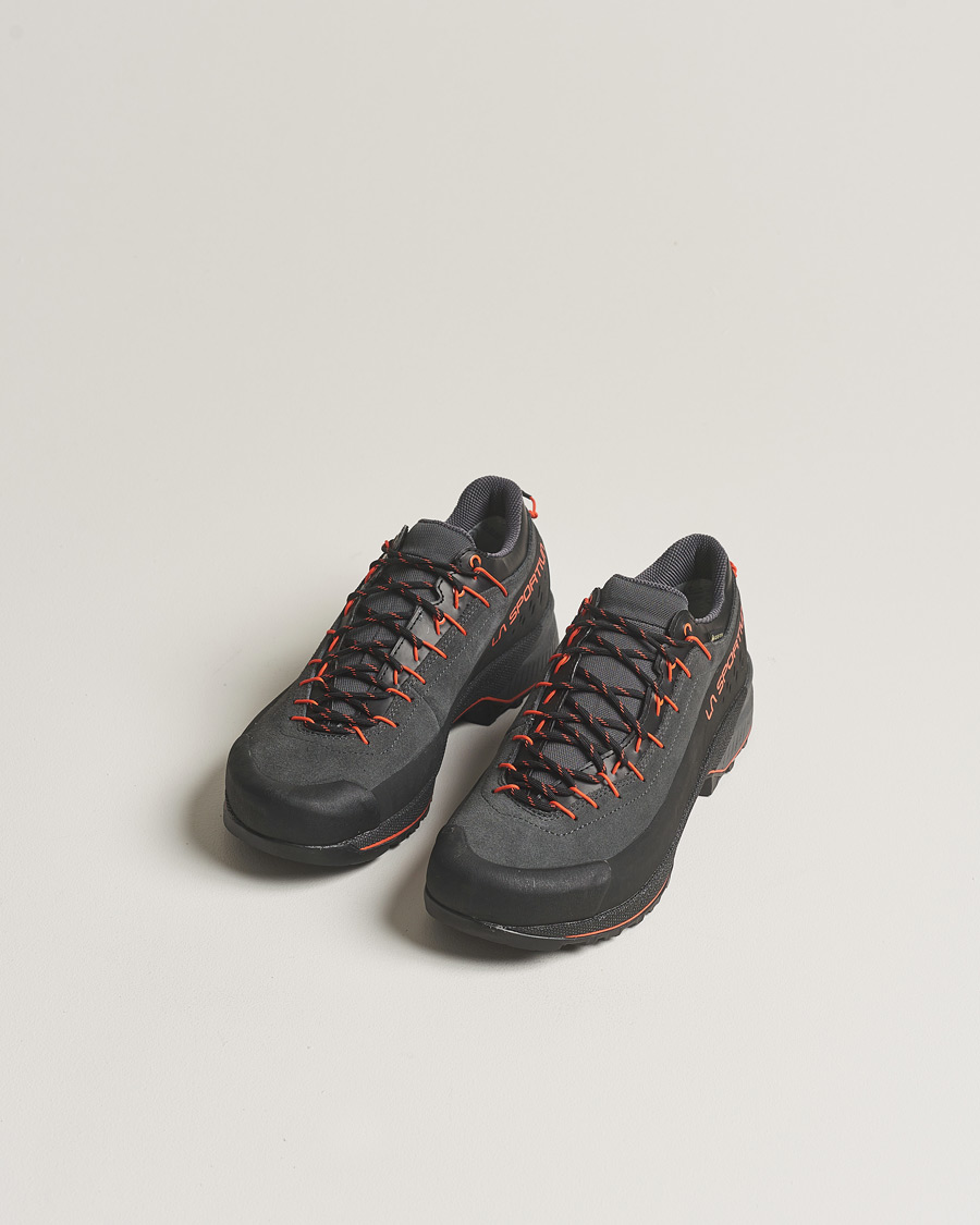 Men | La Sportiva TX4 Evo GTX Hiking Shoes Carbon/Cherry Tomato | La Sportiva | TX4 Evo GTX Hiking Shoes Carbon/Cherry Tomato