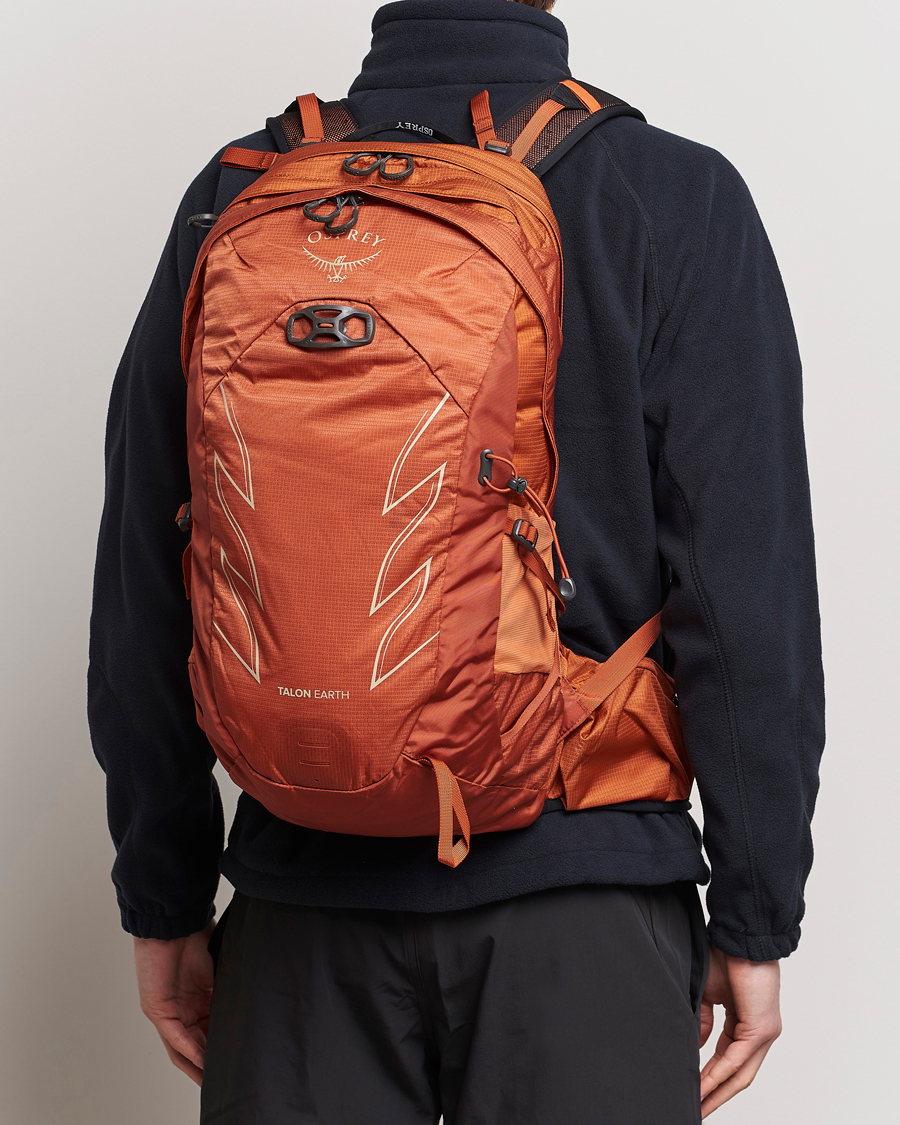 Men | Accessories | Osprey | Talon Earth 22 Backpack Coral
