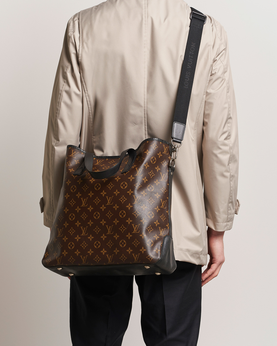Men | Louis Vuitton Pre-Owned Davis Tote Bag Monogram Macassar | Louis Vuitton Pre-Owned | Davis Tote Bag Monogram Macassar