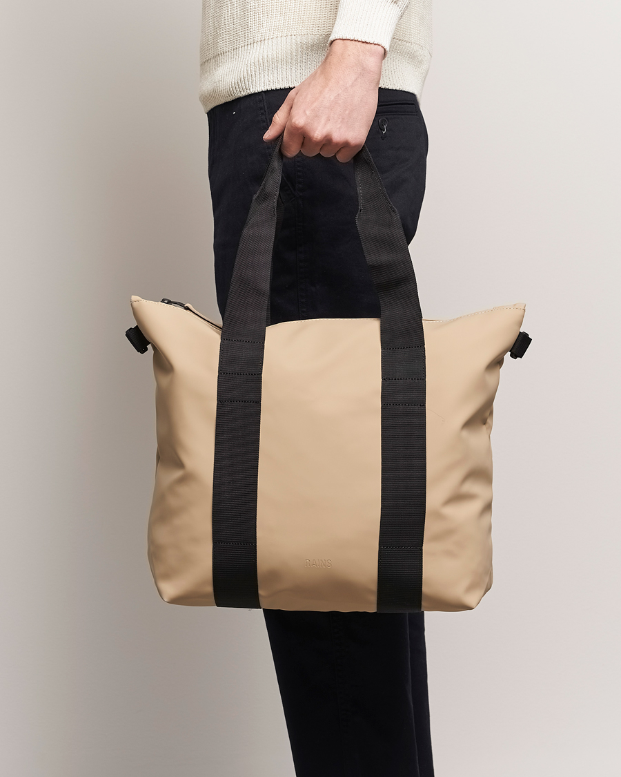 Men | RAINS Tote Bag Rush Sand | RAINS | Tote Bag Rush Sand