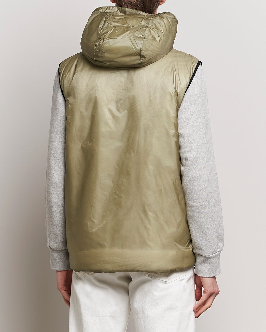 Men | Coats & Jackets | RAINS | Kaunas Hybrid Hooded Vest Earth