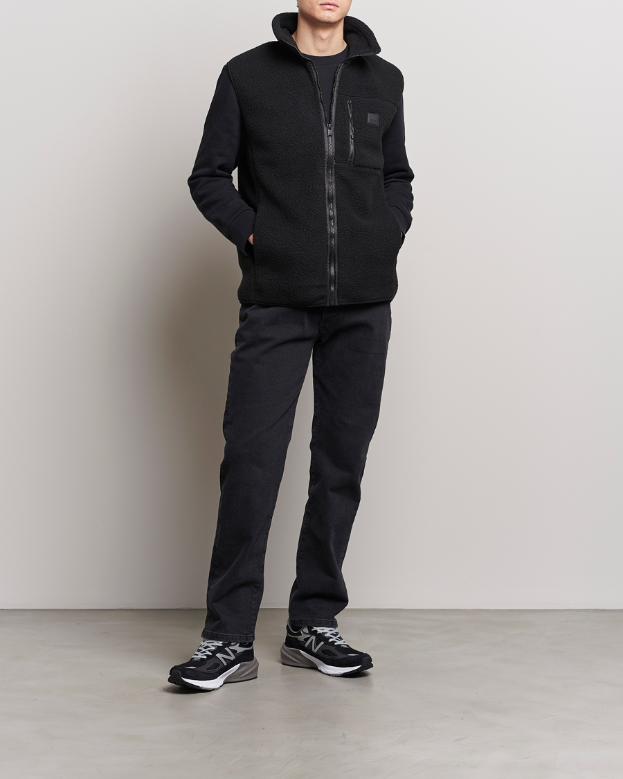 Men | Sweaters & Knitwear | RAINS | Yermo Fleece Vest Black
