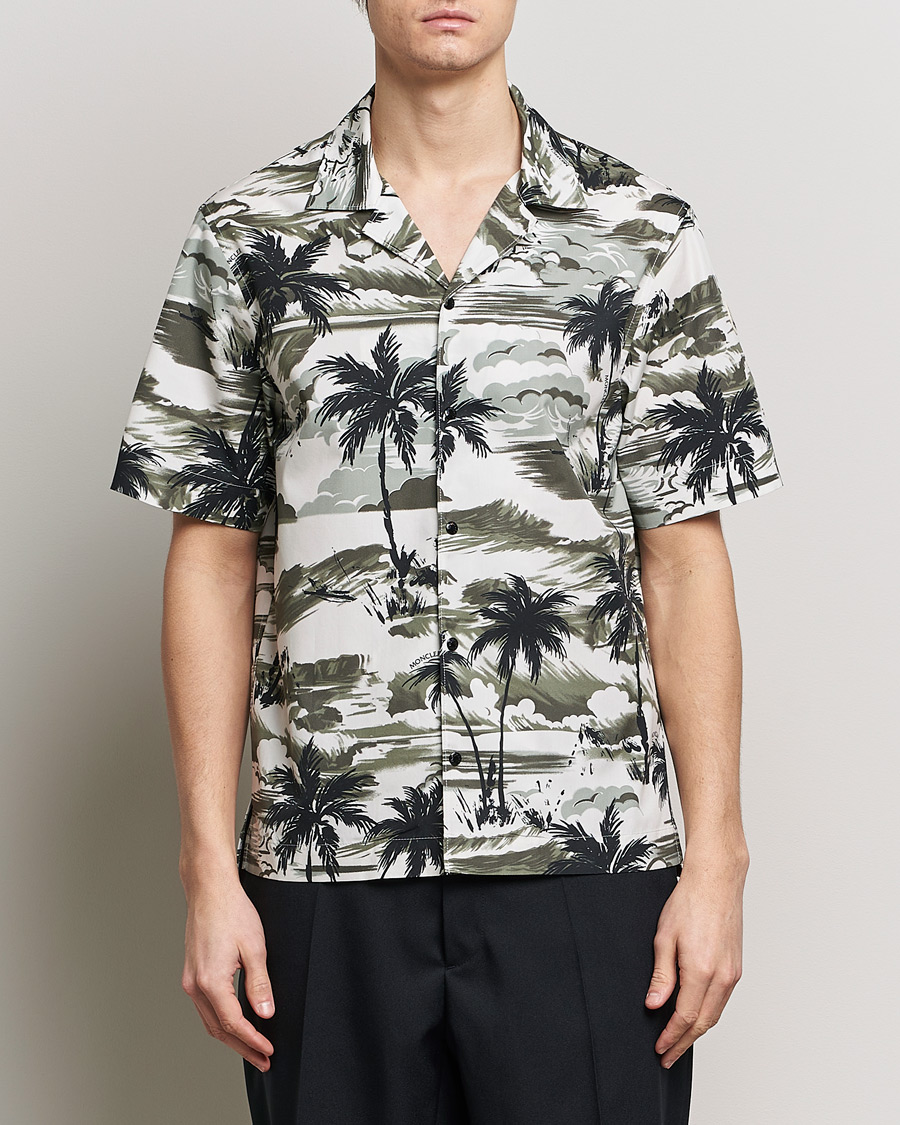 Men | Short Sleeve Shirts | Moncler | Palm Printed Camp Shirt White/Olive