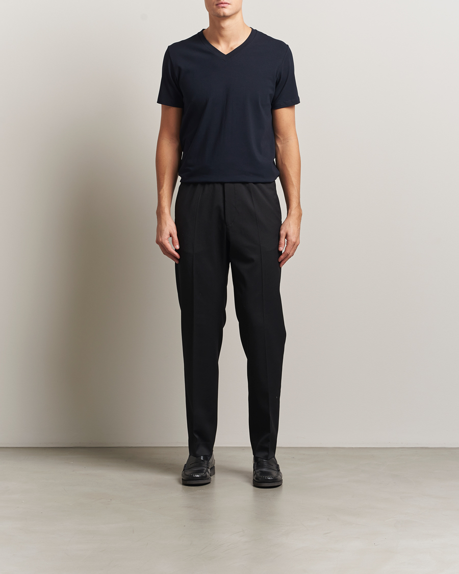 Men | T-Shirts | Filippa K | Organic Cotton V-Neck T-Shirt Navy