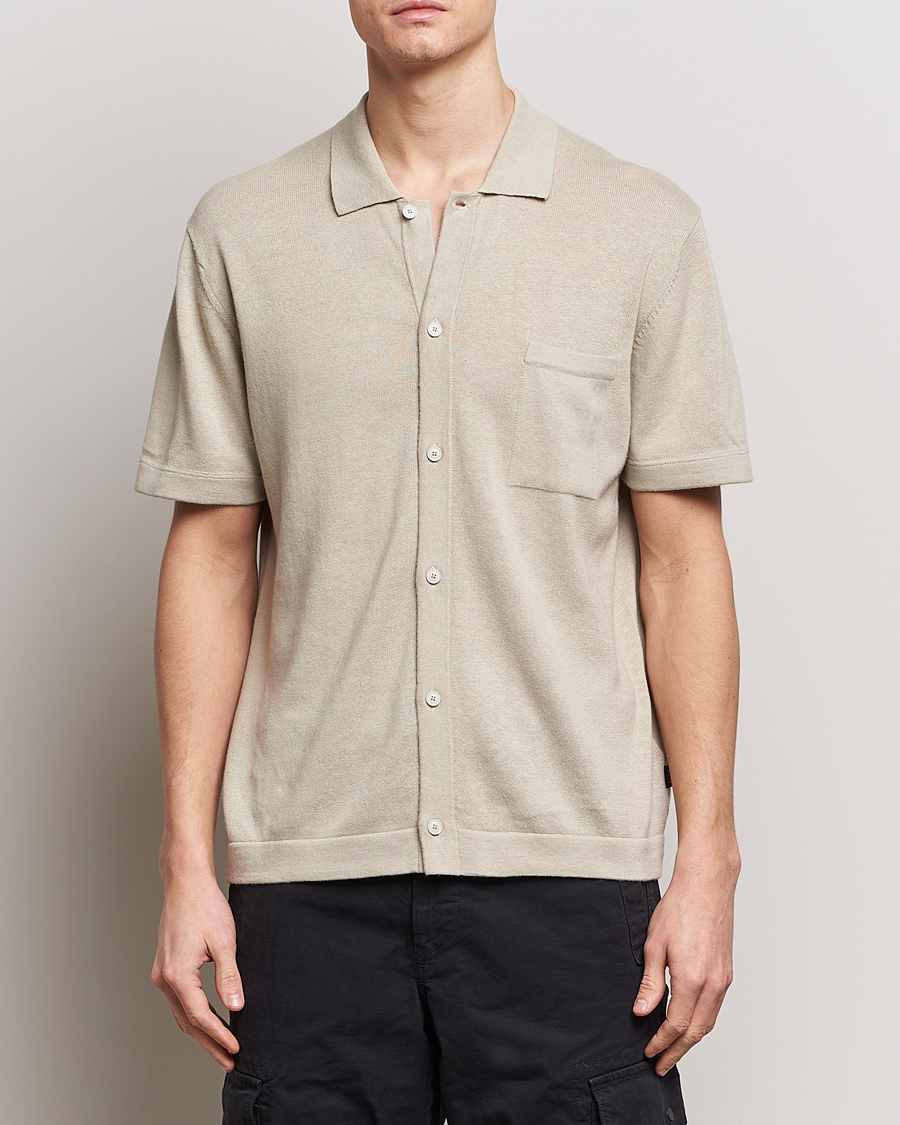 Mies |  | BOSS ORANGE | Kamiccio Knitted Short Sleeve Shirt Light Beige