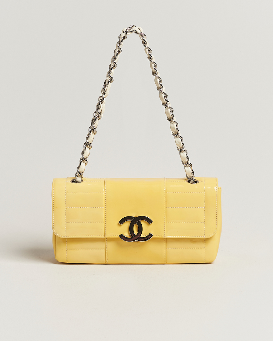 Men | Chanel Pre-Owned Patent Flap Bag Yellow | Chanel Pre-Owned | Patent Flap Bag Yellow
