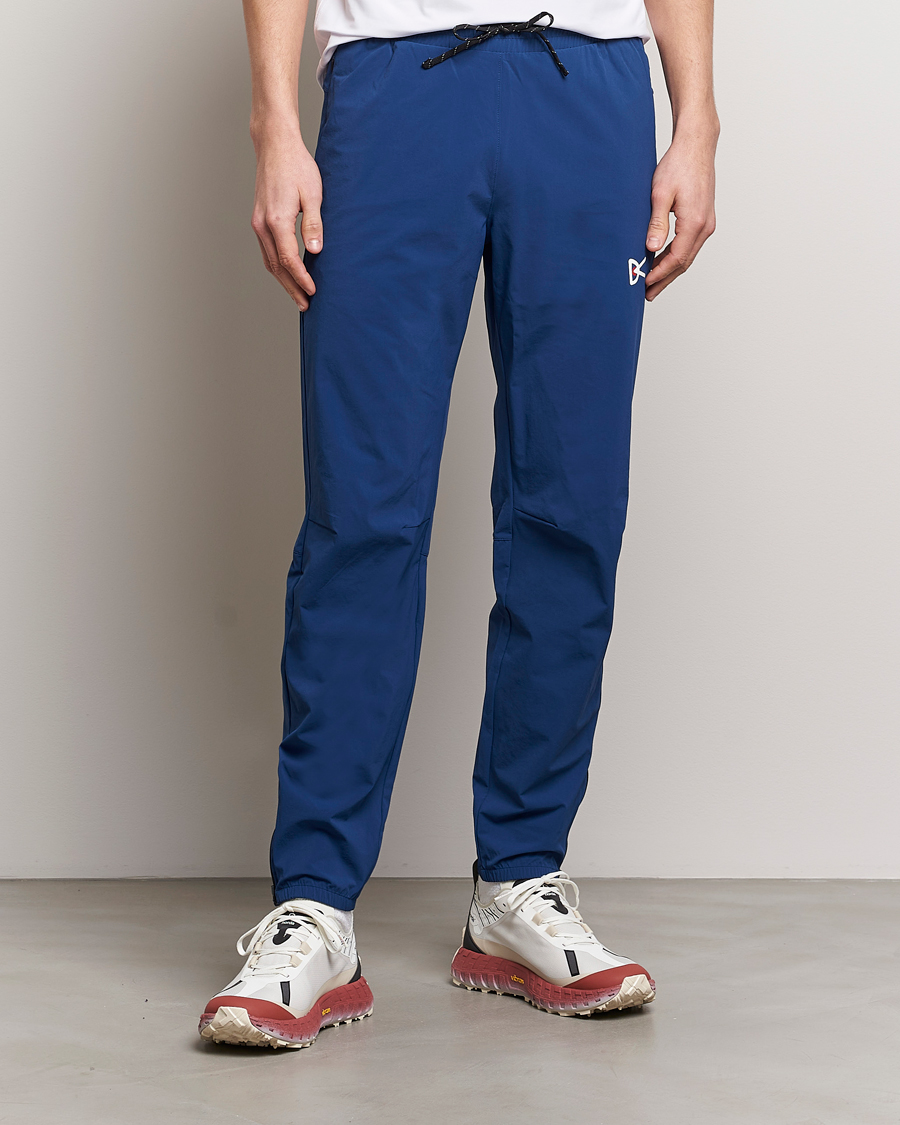 Men | Functional Trousers | District Vision | Lightweight DWR Track Pants Navy