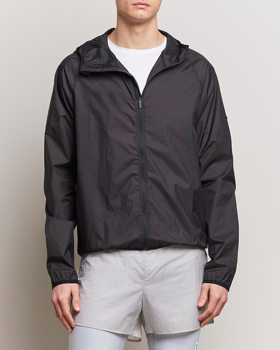 Men | Coats & Jackets | District Vision | Ultralight Packable DWR Wind Jacket Black