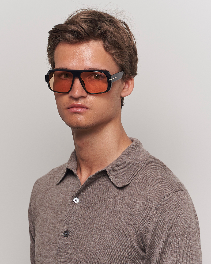 Men | Sunglasses | Tom Ford | Turner FT1101 Sunglasses Black/Brown