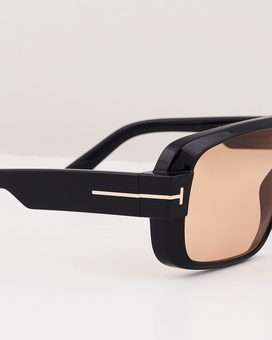 Men | Sunglasses | Tom Ford | Turner FT1101 Sunglasses Black/Brown