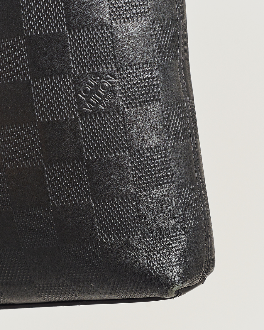 Men | Louis Vuitton Pre-Owned Damier Infini Pochette District Shoulder Bag | Louis Vuitton Pre-Owned | Damier Infini Pochette District Shoulder Bag