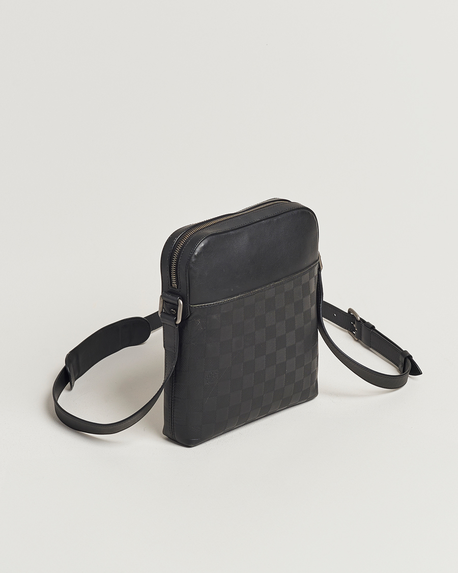 Men | Louis Vuitton Pre-Owned Damier Infini Pochette District Shoulder Bag | Louis Vuitton Pre-Owned | Damier Infini Pochette District Shoulder Bag
